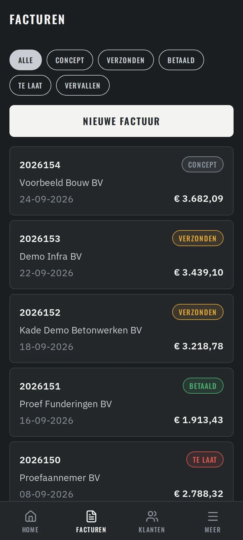 The Bajgora app's invoice list: each invoice with its status, draft, sent, paid or late (demo data)